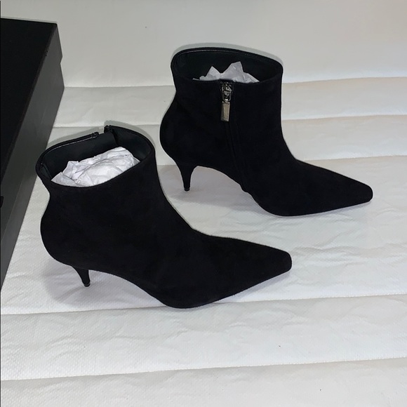 Saint Laurent NWT Authentic Kiki Suede Ankle Boots - Picture 2 of 14